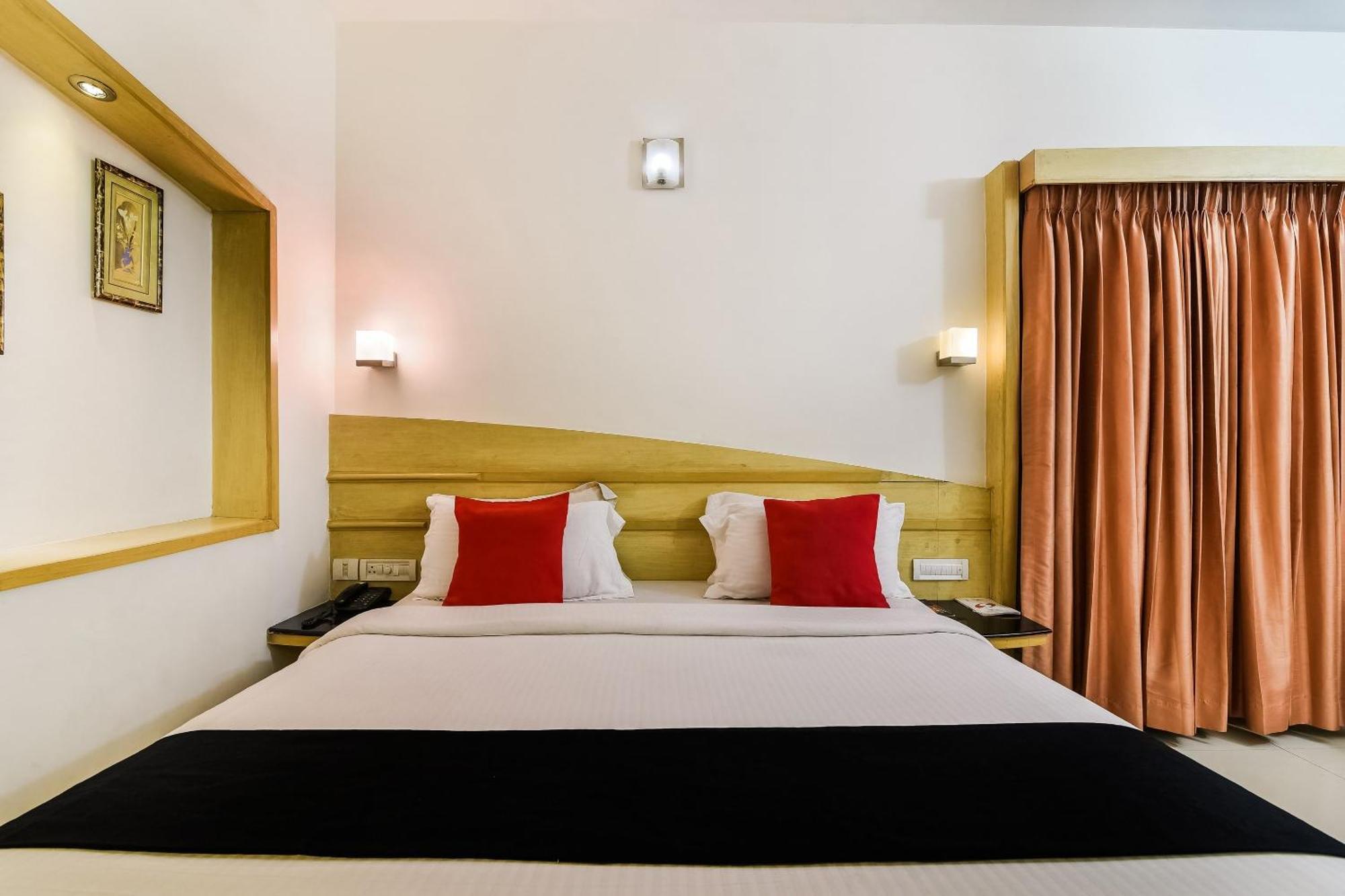 Super Capital O Grand Plaza Hotel Coimbatore Exterior photo